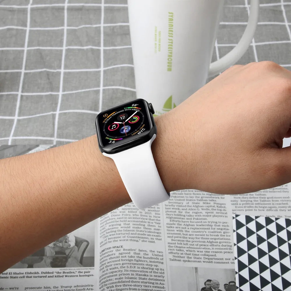Silicone strap For Apple Watch band 44mm 40mm 49mm 45mm 41mm 38mm 42mm correa belt bracelet iWatch series 9 8 7 6 5 3 SE ultra 2